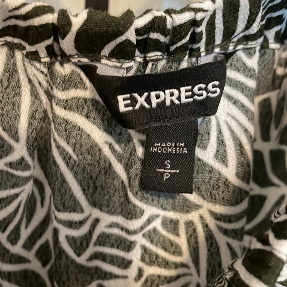 Express Romper - Picture 4 of 4
